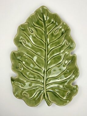 Monterey Leaf Serving Platter 18in Green Ceramic Dish Decorative Plate